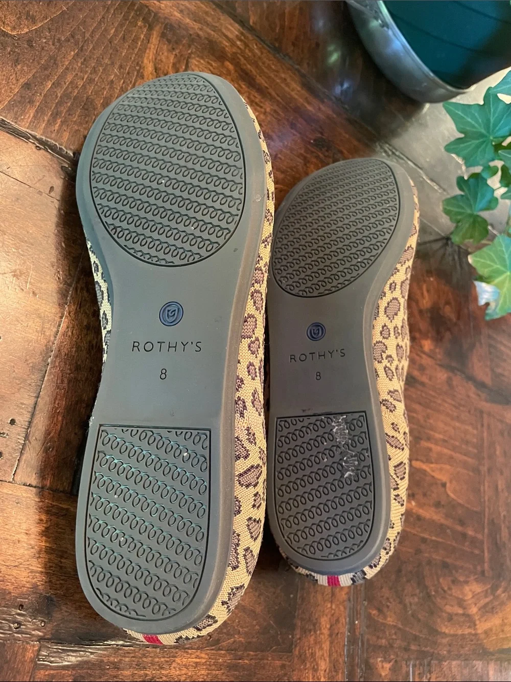 Rothys as no contrast